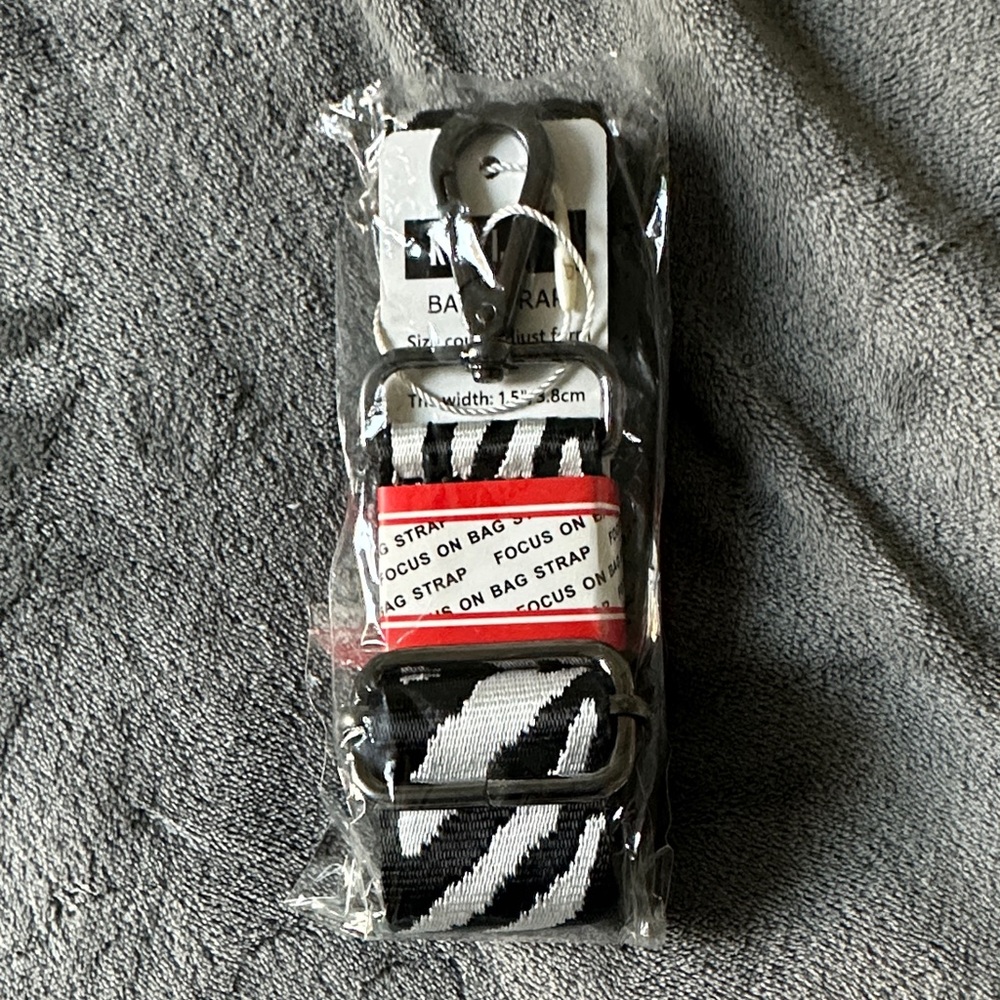 Black and White Striped Bag Strap